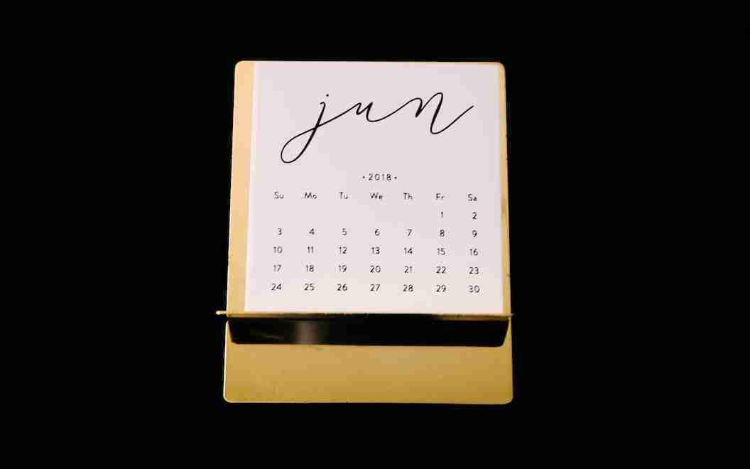 yellow calendar