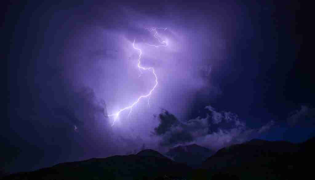 photo of lightning : Fun Facts About the Mesosphere