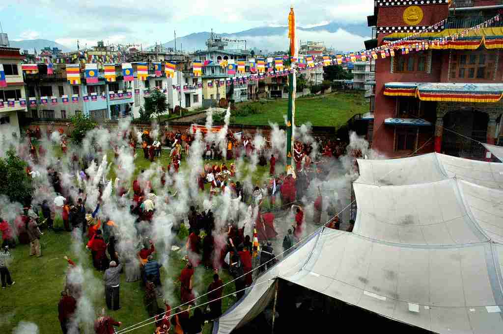 throwing flour : Fun Facts About April Fool